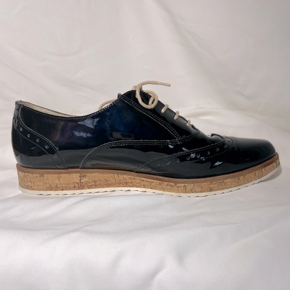 Patent leather Paul Green wingtip dandy brogues - Picture 3 of 7